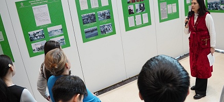 Историю праздника Наурыз показали на выставке в Архиве Президента фото галереи 8